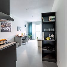 Studio for rent for €1,000 per month in Essen, Friedrich-Ebert-Straße