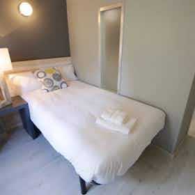 Lägenhet att hyra för 840 € i månaden i Vigo, Rúa Alfonso XIII