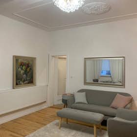 Apartamento para alugar por € 2.100 por mês em Erlangen, Obere Karlstraße