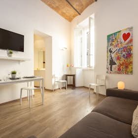 Apartment for rent for €3,300 per month in Rome, Via Paola