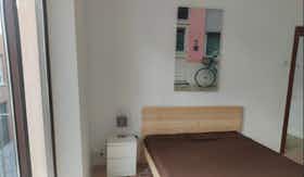 Private room for rent for €330 per month in Granada, Calle Santa Teresa