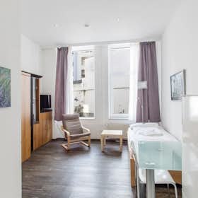 单间公寓 正在以 €900 的月租出租，其位于 Düsseldorf, Morsestraße