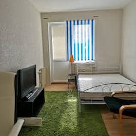 Private room for rent for €434 per month in Göteborg, Vintervädersgatan