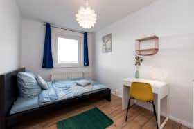 Private room for rent for €650 per month in Berlin, Johanna-Tesch-Straße