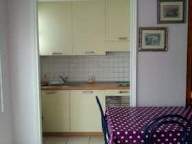 Apartment for rent for €840 per month in Nice, Rue Hérold