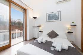 Appartement te huur voor € 1.950 per maand in Rome, Viale Parioli