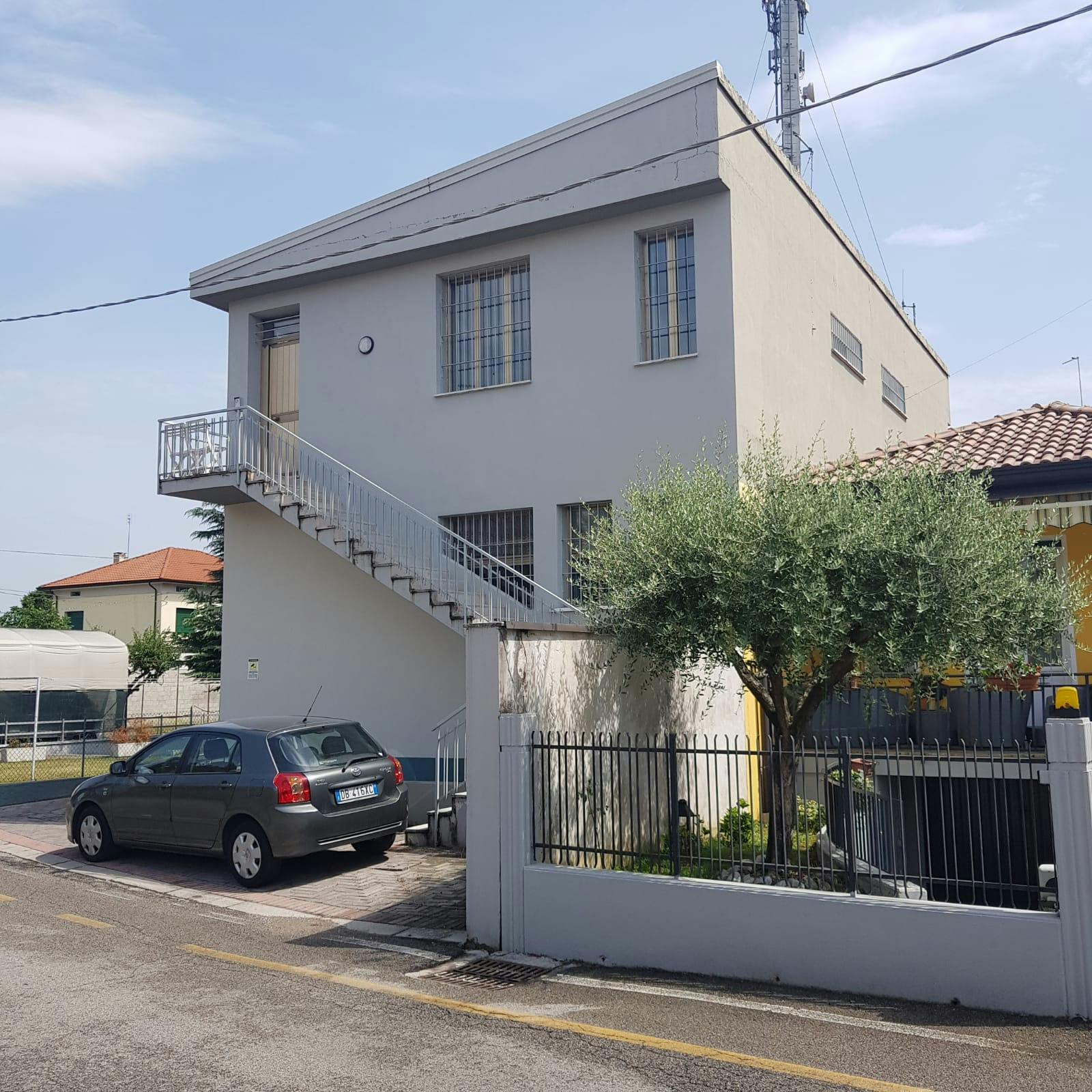 Студия сдается в аренду за 1 200 € в месяц в Pordenone, Via Borgo Casoni