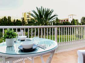 单间公寓 正在以 €2,250 的月租出租，其位于 Torremolinos, Calle de la Colina