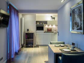 Appartement te huur voor € 2.050 per maand in Düsseldorf, Mendelssohnstraße
