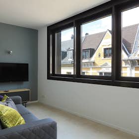 Wohnung zu mieten für 2.700 € pro Monat in Bonn, Maximilianstraße