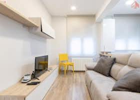 Apartamento en alquiler por 1260 € al mes en Bilbao, Calle Tíboli