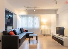 Mieszkanie do wynajęcia za 1260 € miesięcznie w mieście Bilbao, Juan de Antxeta kalea