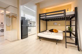 公寓 正在以 €850 的月租出租，其位于 Milan, Viale Giovanni Suzzani
