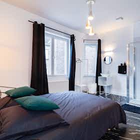 Haus zu mieten für 660 € pro Monat in Liège, Rue Dossin