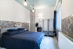 Huis te huur voor € 660 per maand in Liège, Rue Dossin