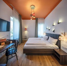 Квартира сдается в аренду за 2 000 € в месяц в Heidelberg, Friedrich-Ebert-Anlage