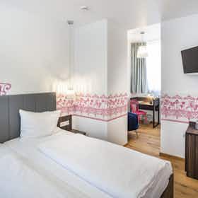 Apartamento para alugar por € 2.000 por mês em Heidelberg, Friedrich-Ebert-Anlage
