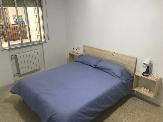 Private room in Calle Conde de Cabarrús, Salamanca 2