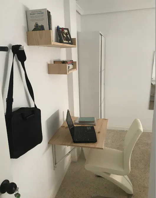 Private room in Calle Conde de Cabarrús, Salamanca 3