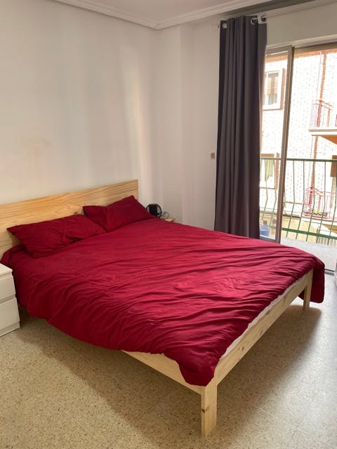 Private room for rent for €340 per month in Salamanca, Calle Conde de Cabarrús