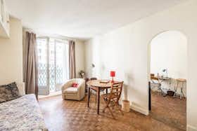 Appartamento in affitto a 2.000 € al mese a Paris, Rue Léon Delagrange