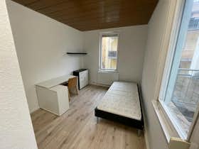 Privé kamer te huur voor € 497 per maand in Stuttgart, Duisburger Straße