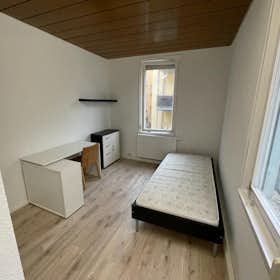 Stanza privata for rent for 497 € per month in Stuttgart, Duisburger Straße
