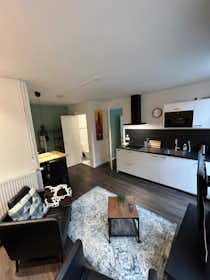 Appartement te huur voor € 950 per maand in Groningen, Gedempte Kattendiep