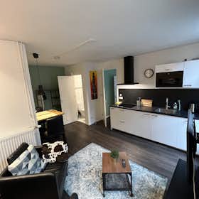 Appartement te huur voor € 950 per maand in Groningen, Gedempte Kattendiep