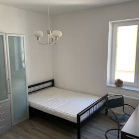 WG-Zimmer for rent for 730 € per month in Frankfurt am Main, Auf der Beun