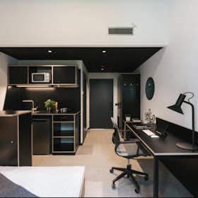 Studio for rent for 1.499 € per month in Neuss, Görlitzer Straße