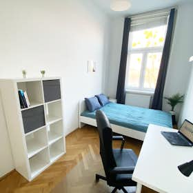 WG-Zimmer zu mieten für 649 € pro Monat in Vienna, Rembrandtstraße