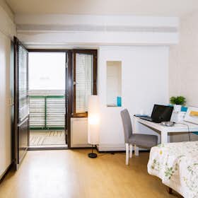 Private room for rent for €679 per month in Helsinki, Hakaniemenranta