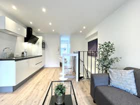 Appartamento in affitto a 1.895 € al mese a Rotterdam, Vrouw-Jannestraat