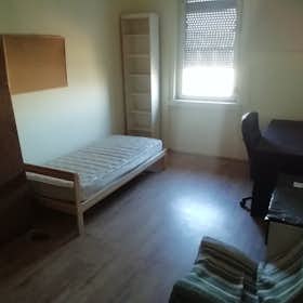 Private room for rent for HUF 114,862 per month in Budapest, Orczy út