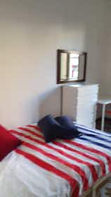 Private room for rent for €550 per month in Turin, Via Susa