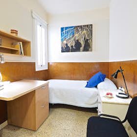 Private room for rent for €510 per month in Barcelona, Carrer de Sant Antoni Maria Claret