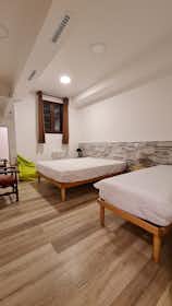 Apartment for rent for €1,200 per month in Castenaso, Via Fiesso