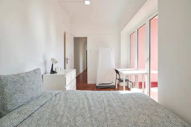 Private room in Avenida Elias Garcia, Lisbon (1136180) room image 2