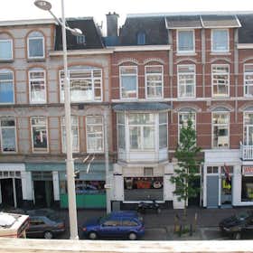 Privat rum att hyra för 875 € i månaden i The Hague, Paul Krugerlaan