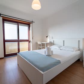 Private room for rent for €375 per month in Braga, Rua Feliciano Ramos
