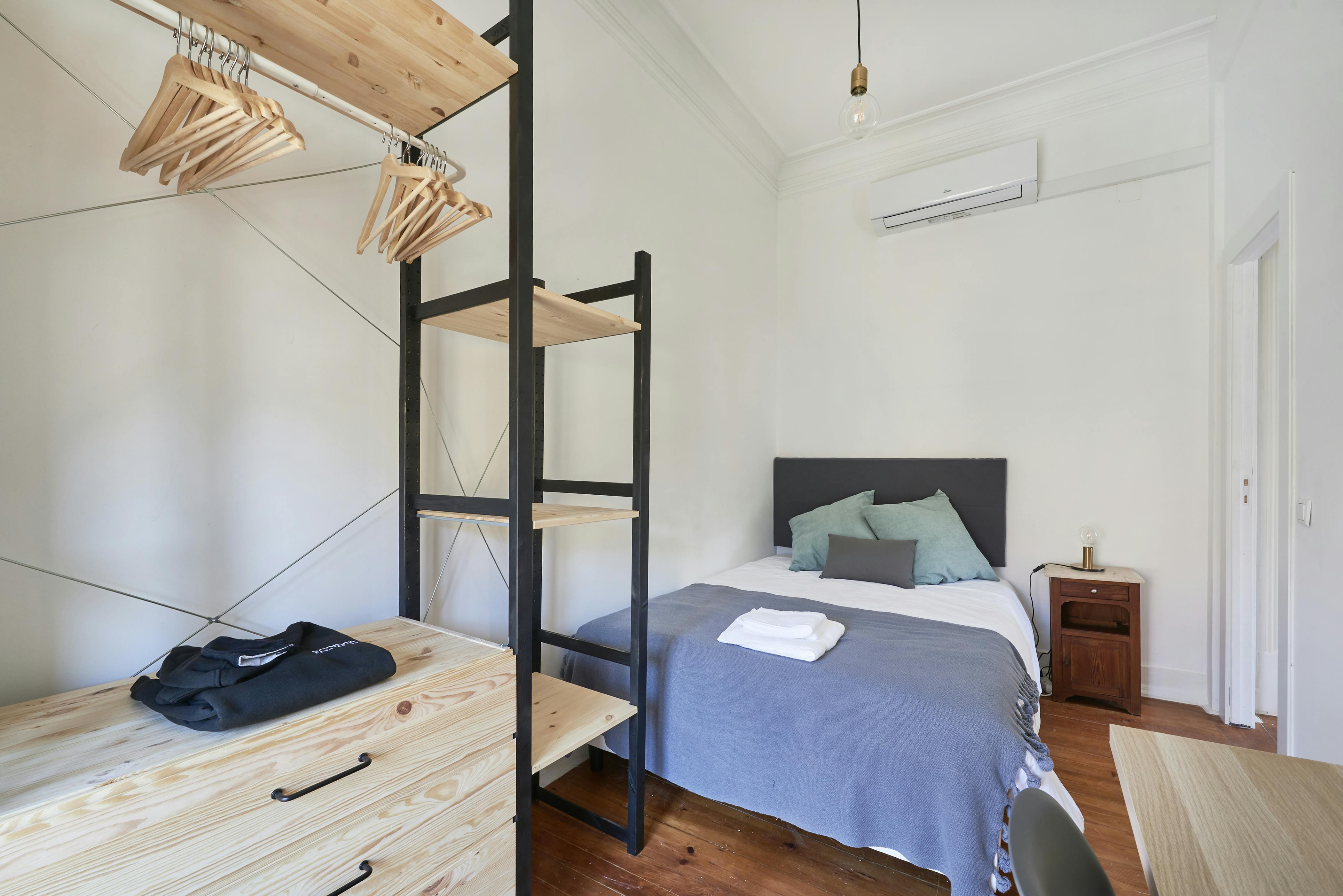 Rua do Arco à São Mamede, Lisbon preview