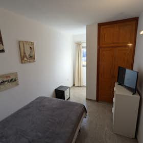 Privé kamer te huur voor € 900 per maand in Granadilla de Abona, Calle El Sombrerito