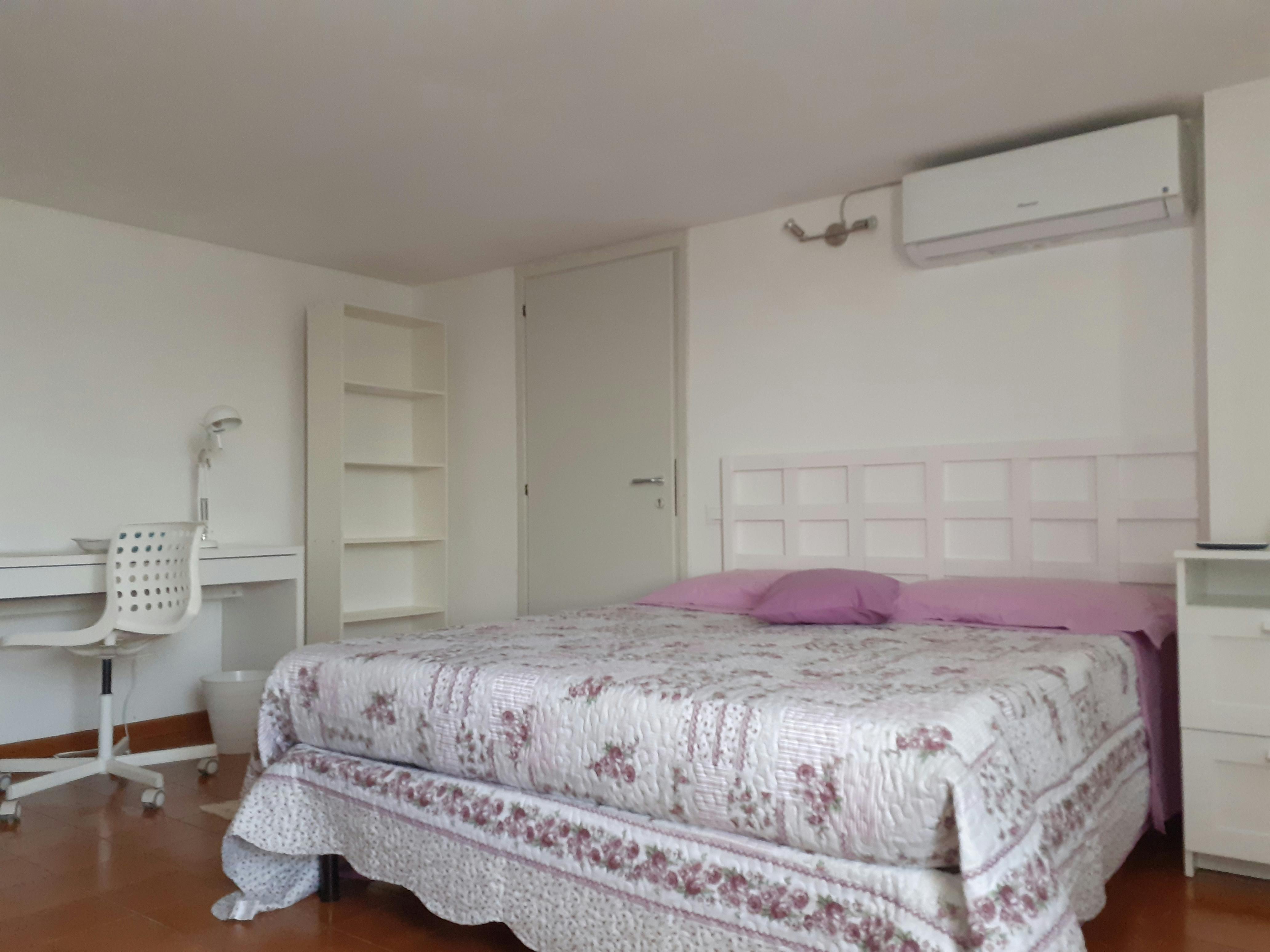 WG-Zimmer zu mieten für 550 € pro Monat in Padova, Via Luigi Pellizzo