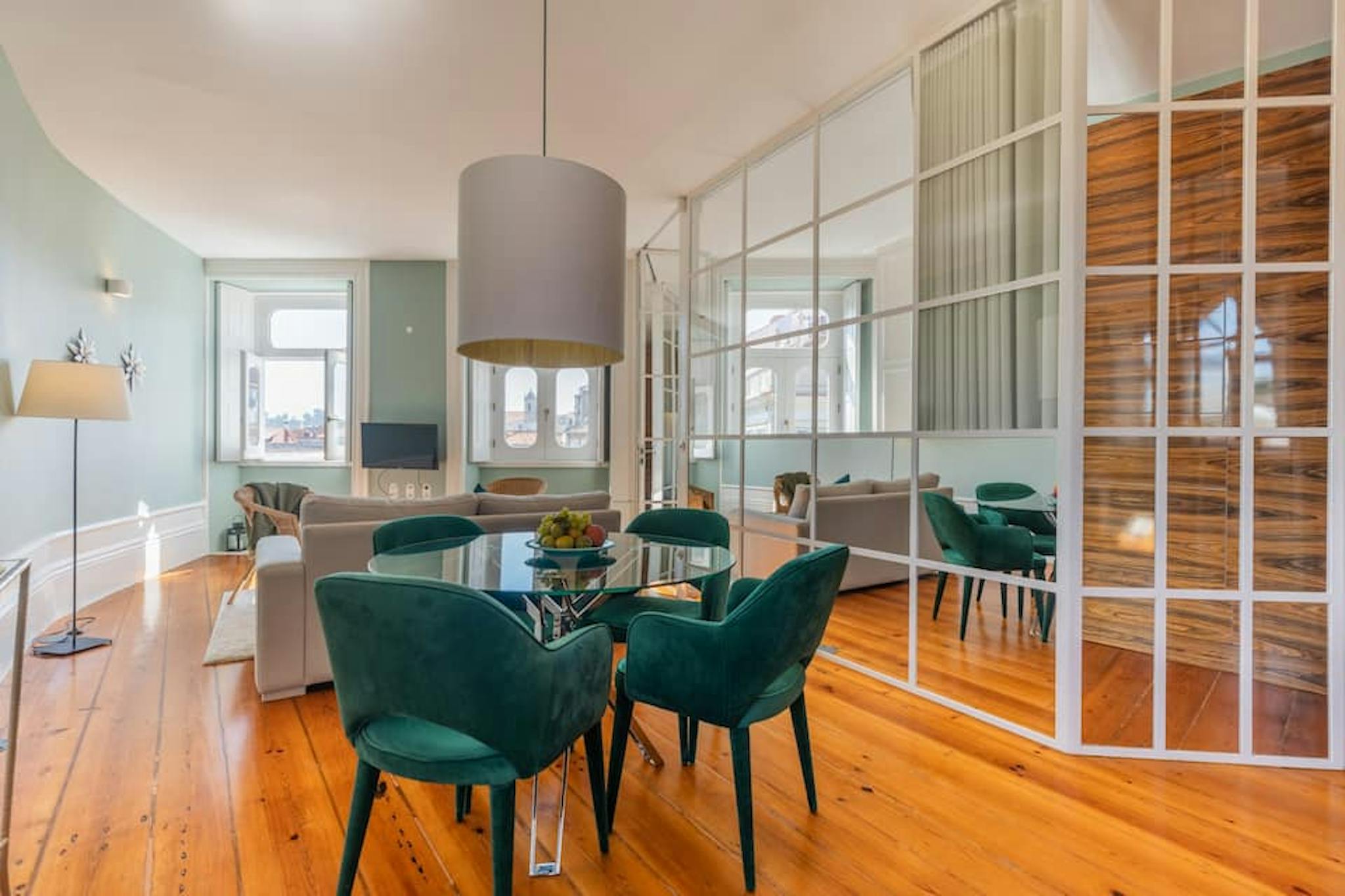 Rua de Mouzinho da Silveira, Porto preview