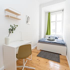 Private room for rent for €710 per month in Berlin, Zechliner Straße