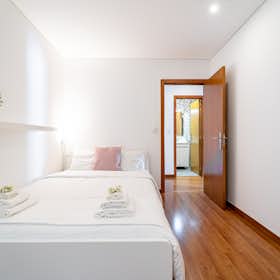Private room for rent for €310 per month in Braga, Rua Dom António Bento Martins Júnior