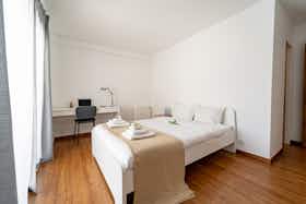 Private room for rent for €425 per month in Braga, Rua Dom António Bento Martins Júnior