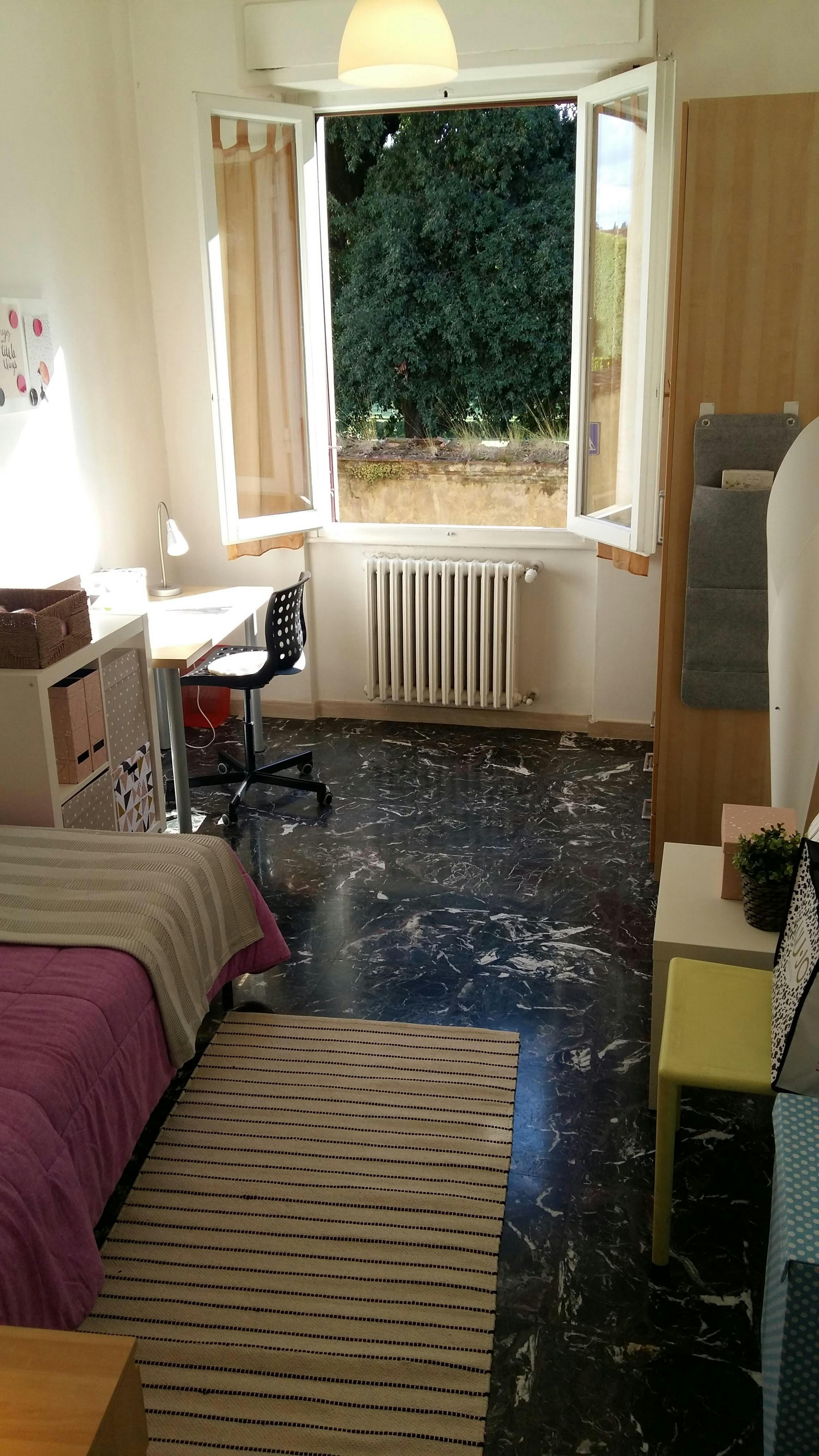 Private room for rent for €650 per month in Florence, Via del Campuccio