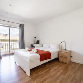 Отдельная комната сдается в аренду за 360 € в месяц в Braga, Rua Doutor José Vilaça